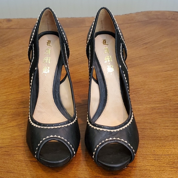 NWT L.A.M.B heels - Picture 2 of 8